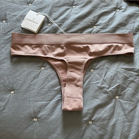 NWT Organic Basics RECYCLED NYLON  Active Thong Dusty Rose Size Medium - Picture 5 of 6